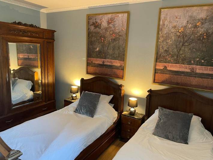 Chambre d’hôte pour 6 personnes, avec piscine ainsi que jardin et vue dans les Deux-Sèvres - 2