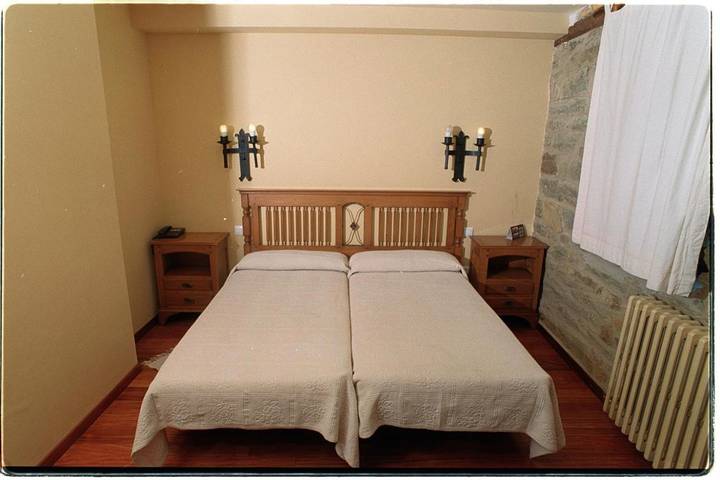 Casa rural para 3 personas, con piscina y vistas además de jardín y terraza en Sanabria (Zamora) - 4