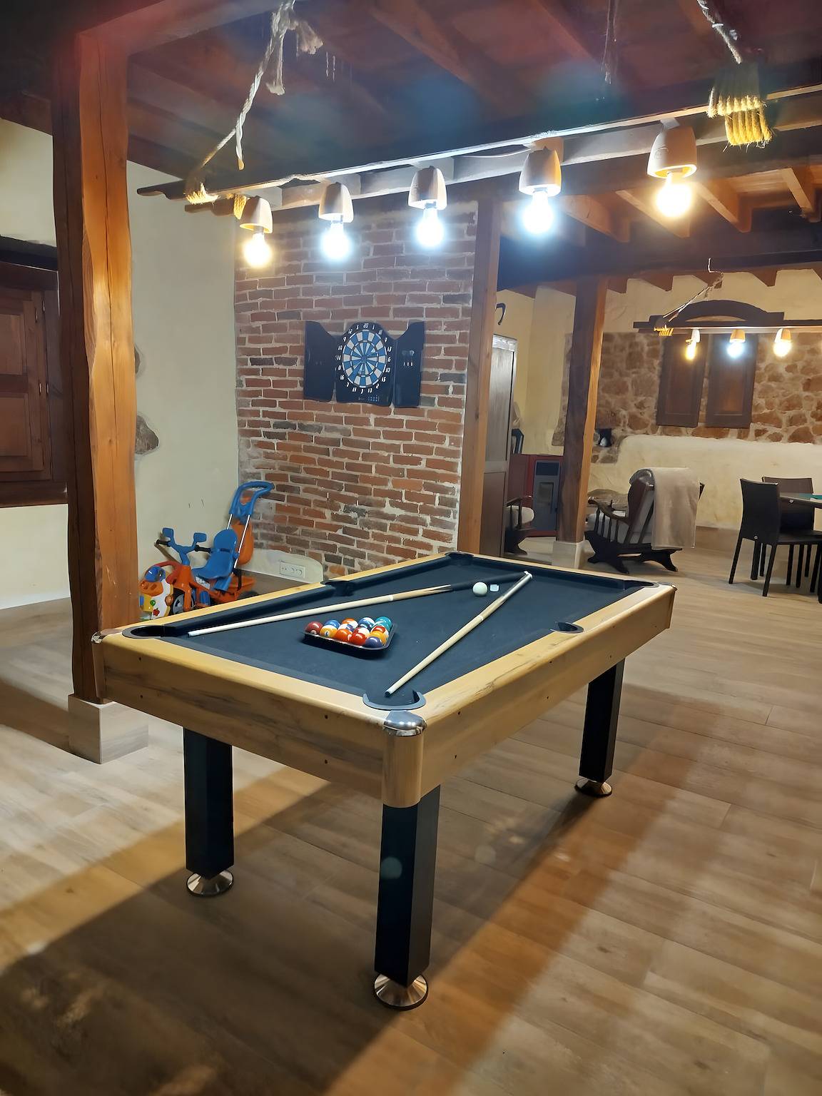 Casa Rural 'La Espinera' avec Vue sur la Montagne, Terrasse Privée et Wi-Fi in Purnea / Pruneda, Nava