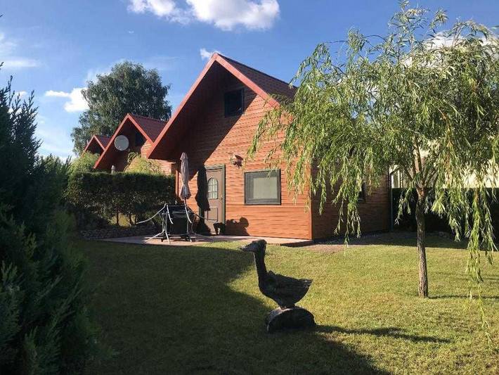 Ferienhaus für 4 Personen, mit Terrasse und Garten sowie Seeblick in Userin