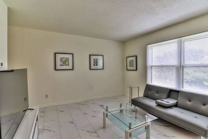 Gîte pour 2 personnes, avec balcon dans Champaign - 2