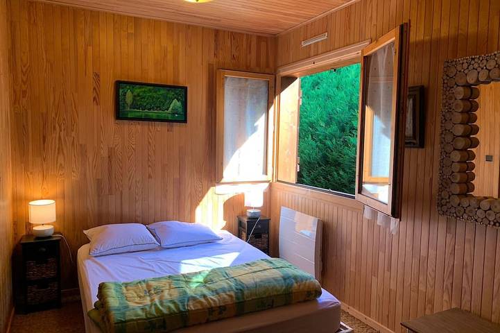 Gîte pour 8 personnes, avec jardin à Mieussy - 4