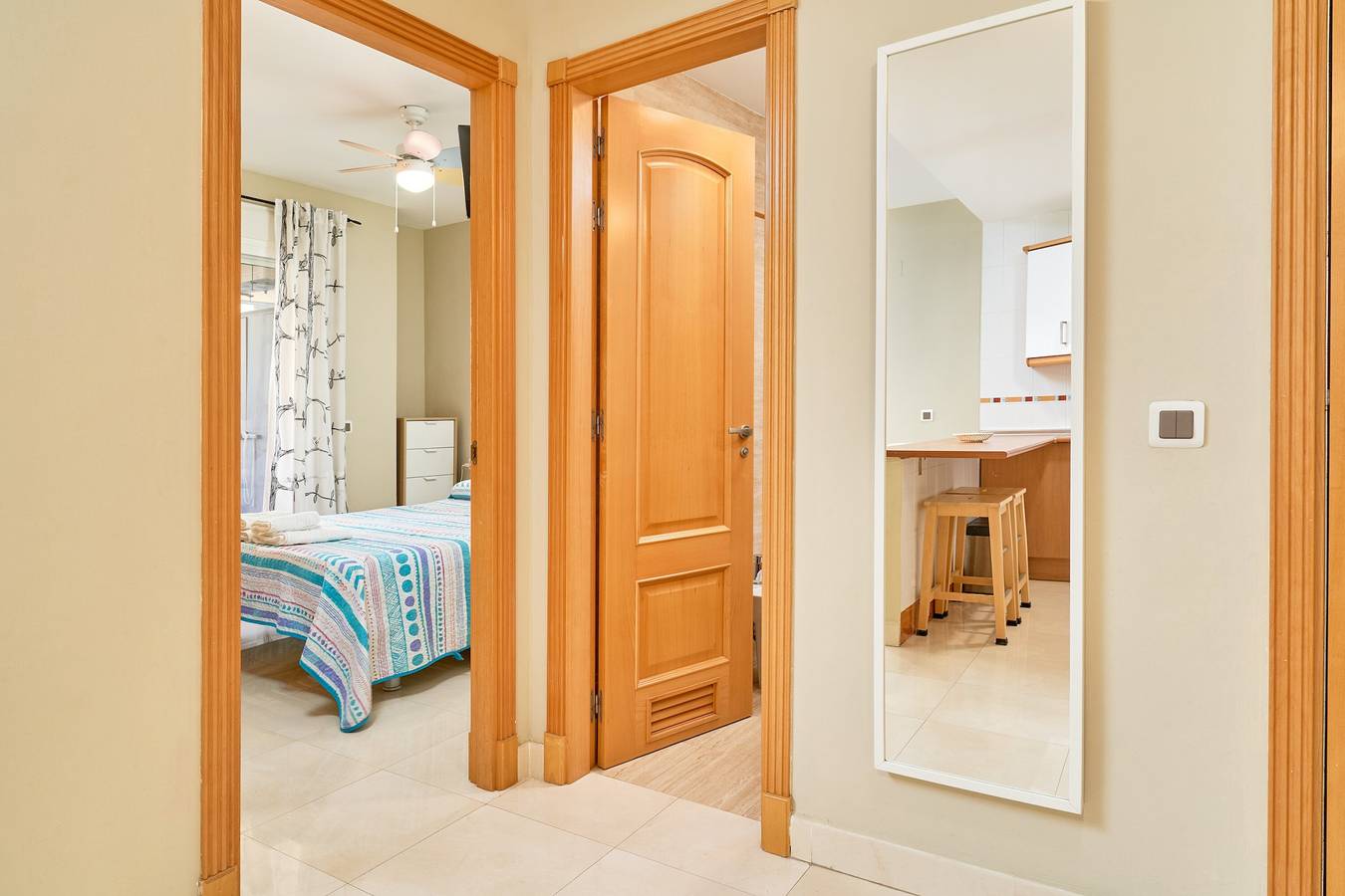 Apartamento entero, Apartamento 'Lolina Náutica' con balcón, Wi-Fi y aire acondicionado in Nerja, Cordillera Penibética