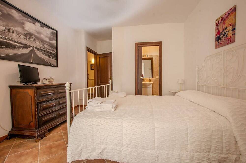 Villa Penta - Private Pool with Mountain View in Otricoli, Provincia de Terni