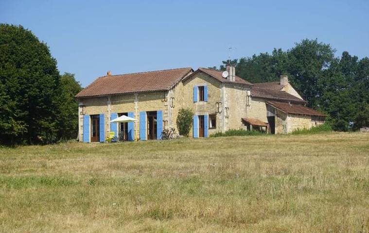 Gîte pour 4 personnes, avec jardin, animaux acceptés à Cubjac