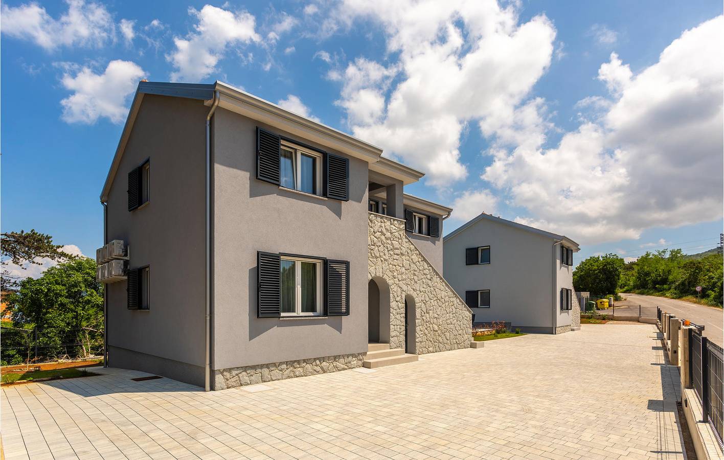Ganze Ferienwohnung, Ferienwohnung für 5 Personen mit Terrasse in Vrbnik, Krk