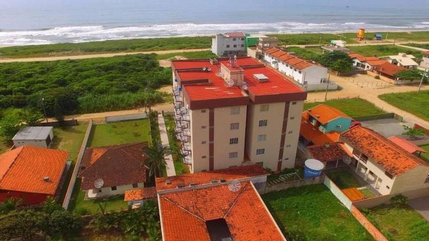 Casas e apartamentos de temporada para 6 pessoas, com vista e jardim em São Francisco do Sul