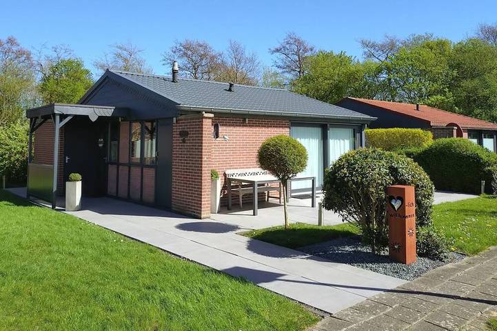 Ferienhaus für 6 Personen, mit Garten und Terrasse in Dirkshorn