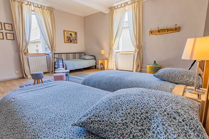 Location de vacances pour 12 personnes, avec jardin à Cassagne (Haute-Garonne) - 4