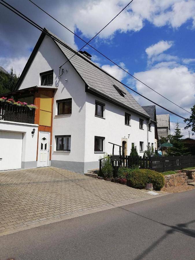 Ferienwohnung für 2 Personen, mit Terrasse und Garten in Altenberg