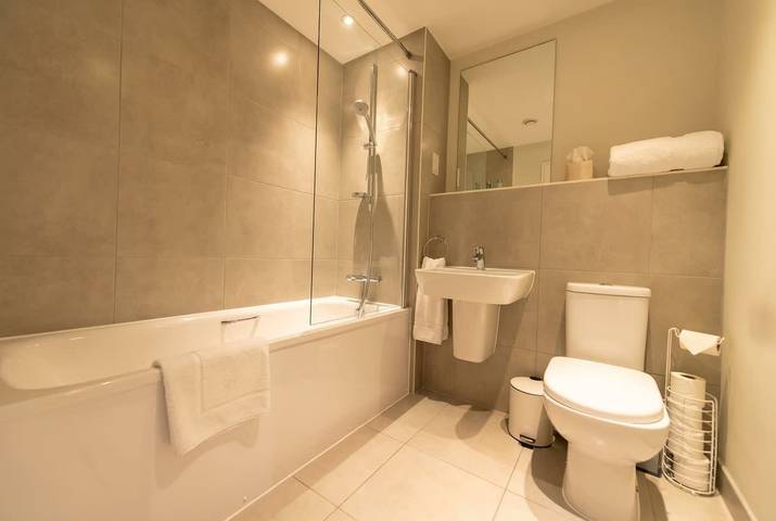 Appartement entier, Spacious & Bright 1 Bed Apartment in Crawley in Crawley, Sussex de l'Ouest
