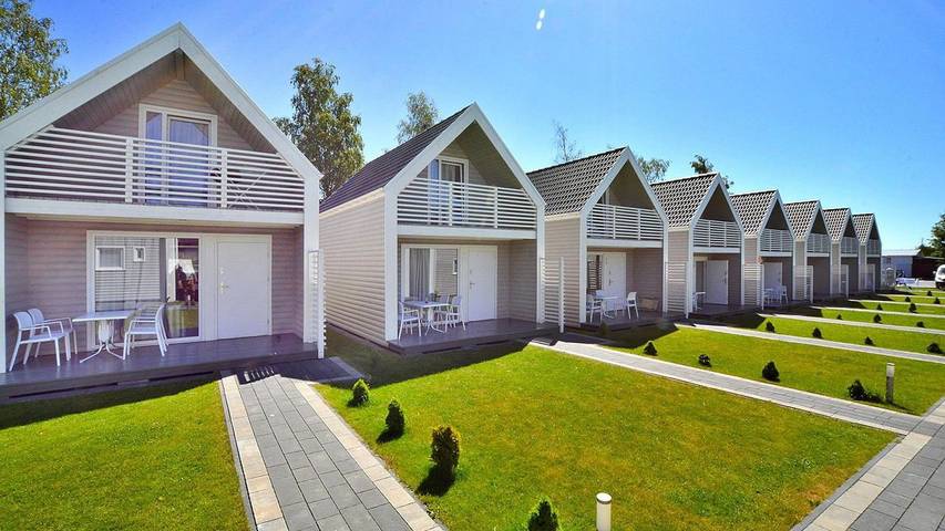 Dom dla 6 osób, z ogród i basen oraz sauna w Sianożęty