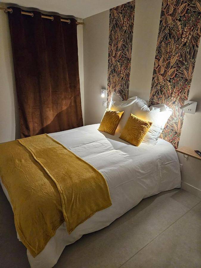 Hôtel pour 2 personnes, avec terrasse et vue, animaux acceptés dans Saint-Angel