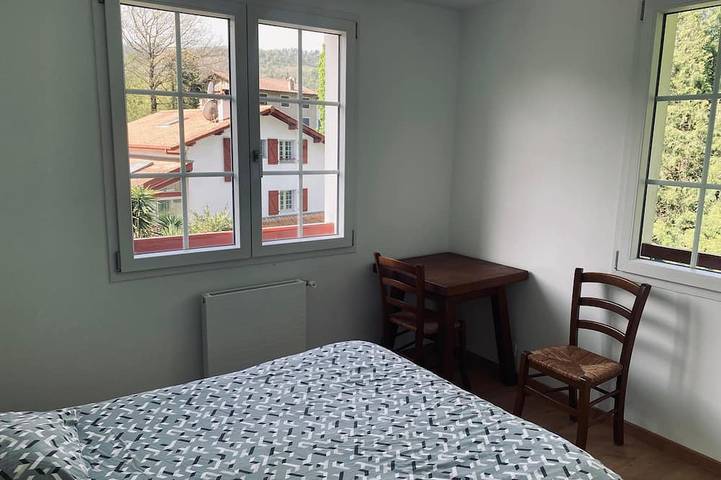 Gîte pour 2 personnes, avec terrasse et jardin à Biriatou - 2