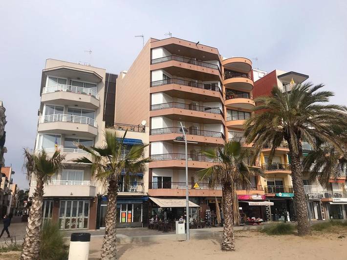 Apartamento para 5 personas, con Vistas al mar y Terraza en Calafell