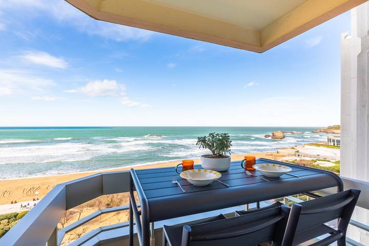 Gîte pour 2 personnes, avec balcon et piscine dans Office De Tourisme De Biarritz