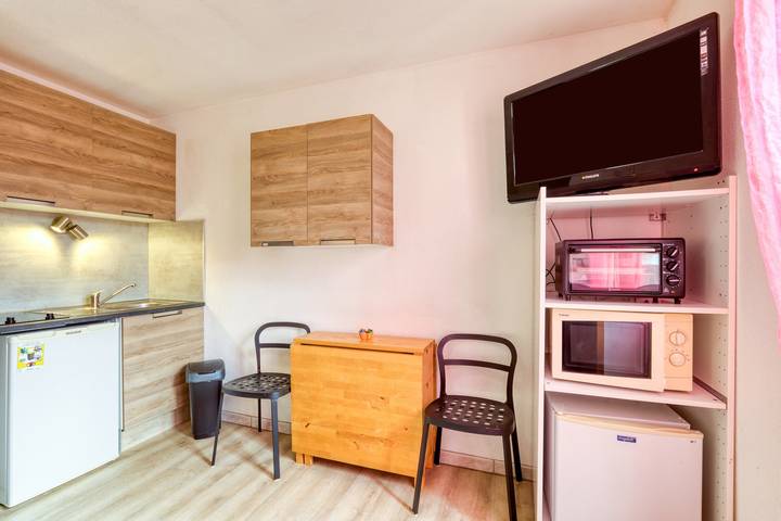 Estudio entero, Apartamento 'Charmant Studio' con Wi-Fi in Lamalou-les-Bains, Region de Béziers