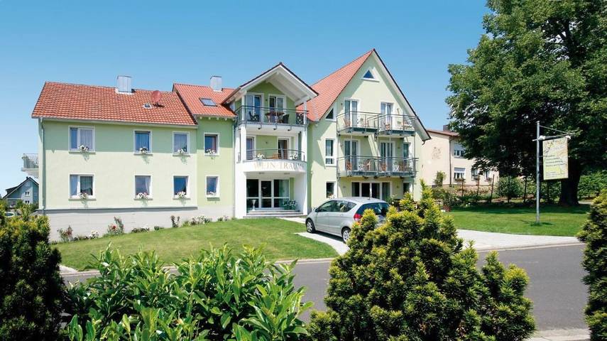 Hotel für 5 Personen, mit Terrasse und Garten in Thüngersheim