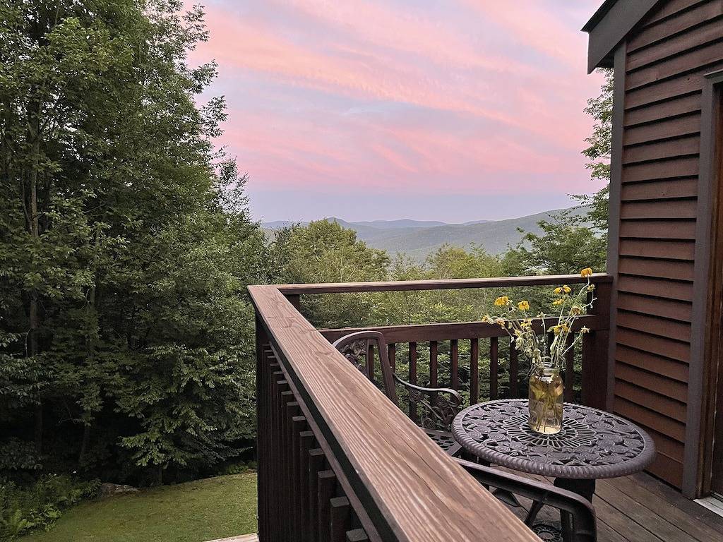 Threebears Hot Tub, Views, Game Room, Gym in Killington, Rutland County