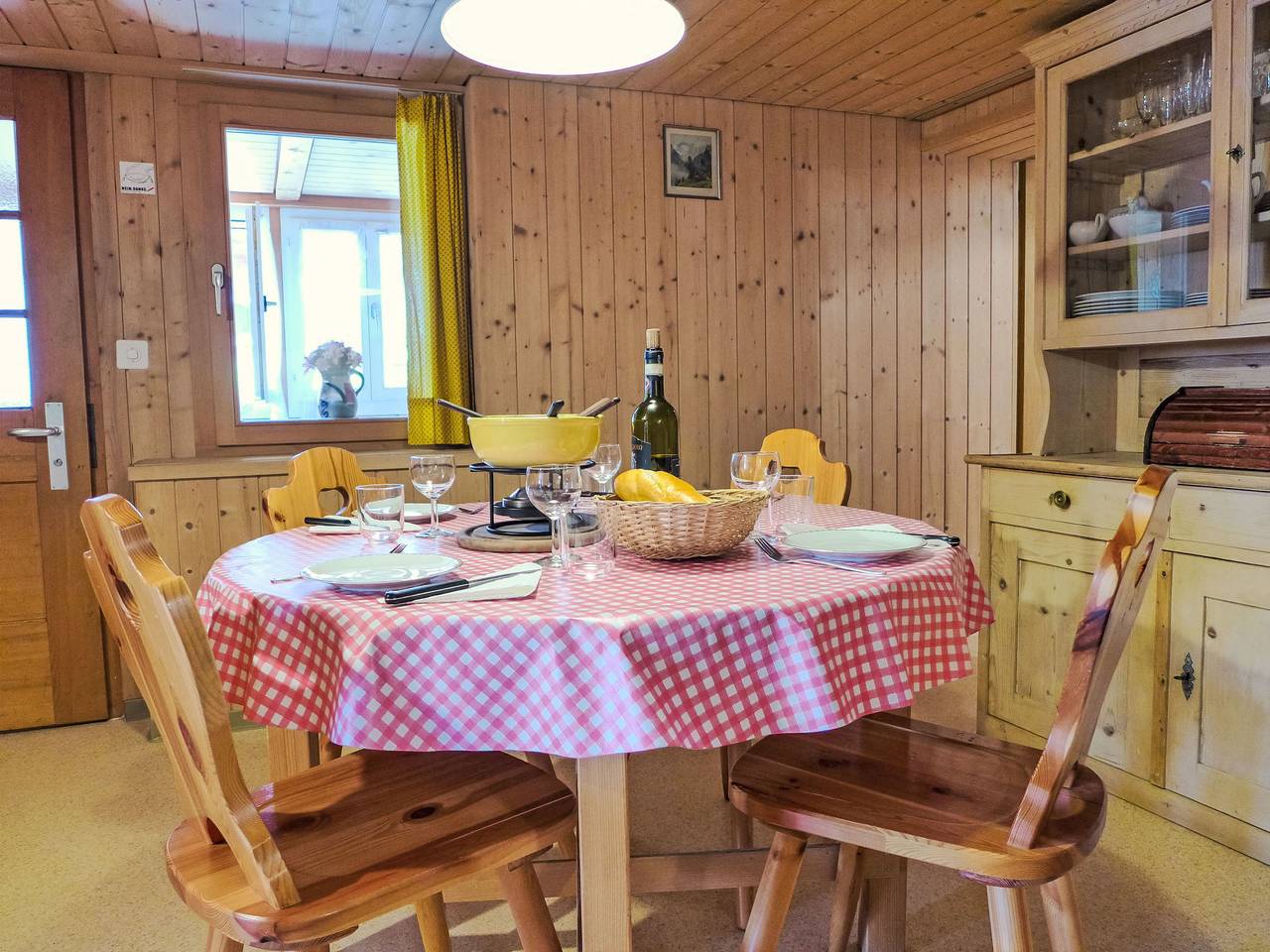 Chalet Esther in Brienz, Berner Oberland