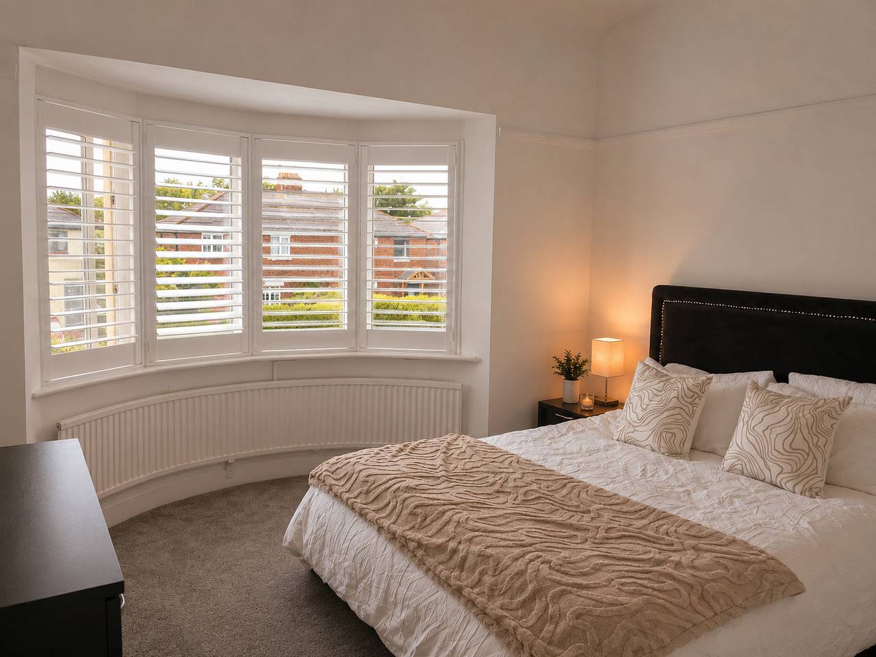 3-Bed House Sleeps 7, Parking & Garden, Pets Ok in Lytham St Annes, Blackpool Pleasure Beach