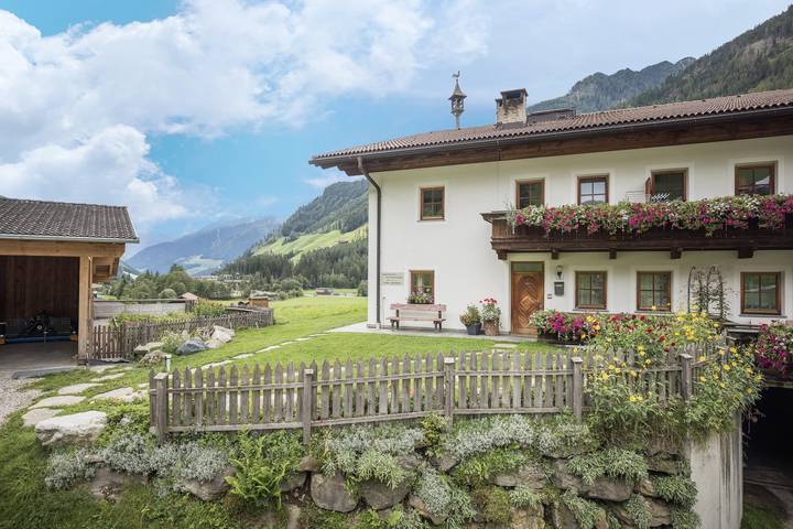 Appartamento per 3 persone, con Balcone e Giardino a Valle Aurina