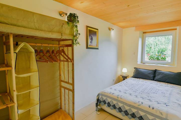 Location de vacances pour 2 personnes, avec jardin à Loubejac - 2