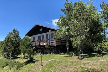 Gîte pour 8 personnes, avec terrasse et jardin à Ascou