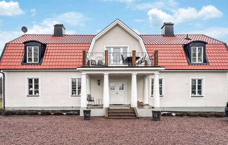 Ferienhaus für 14 Personen, mit Terrasse und Garten in Mönsterås und Umgebung