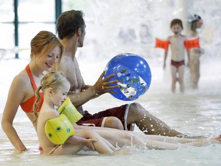 Gîte pour 5 personnes, avec terrasse et piscine, animaux acceptés dans Thermes de Jonzac - 4