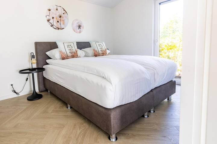 Location de vacances pour 4 personnes, avec vue sur le lac ainsi que jardin et terrasse à Veldhoven - 3