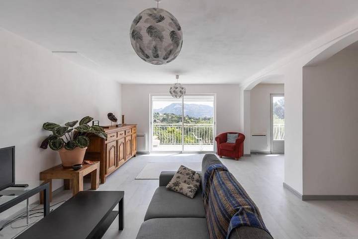 Villa pour 6 personnes, avec vue ainsi que balcon et piscine à Ollioules - 3