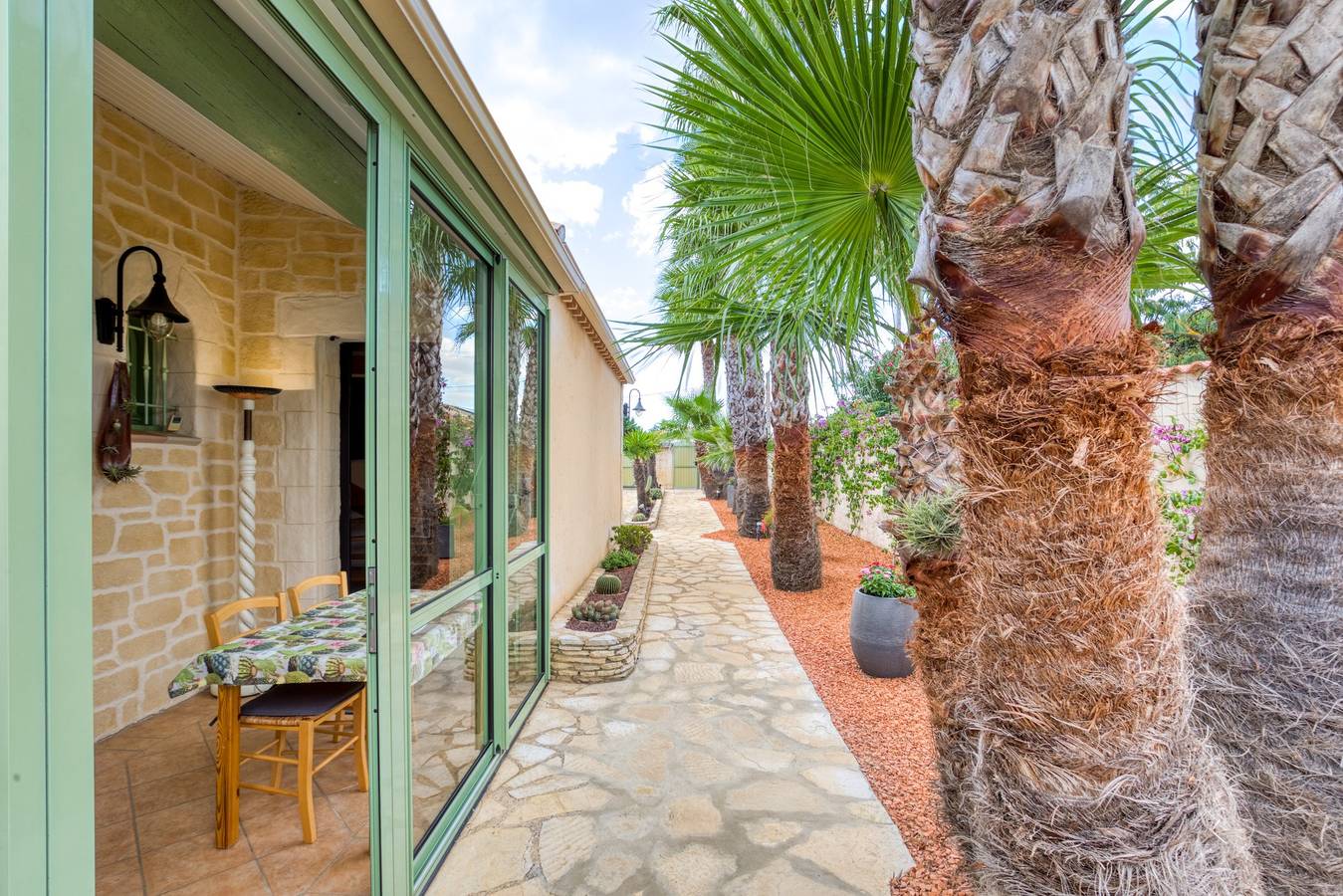Chambres d'hôtes 'La Palmeraie' avec vue sur mer, Wi-Fi et climatisation in Portiragnes, Côte d'Améthyste