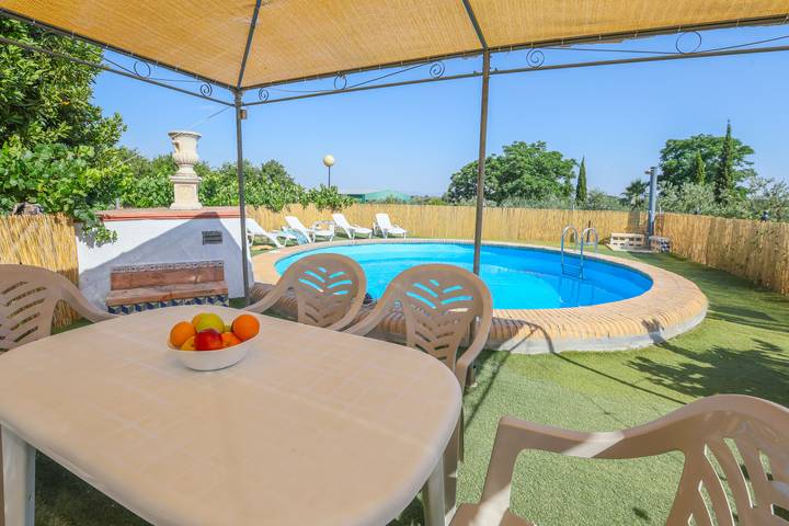 Casa rural para 6 personas, con jardín, Se admiten mascotas en Campiña de Morón y Marchena - 3