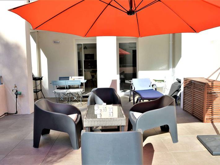 Ferienwohnung für 4 Personen, mit Terrasse und Pool an der Côte d'Azur