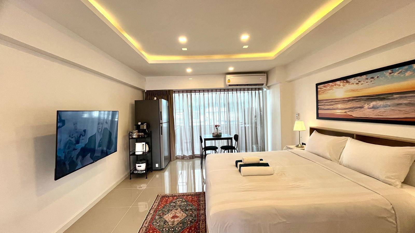 Ganze Wohnung, Studio mit teilweisem Meerblick im 11. Stock in der Nähe von Jungceylon, Bangla Street in Patong Beach, Phuket