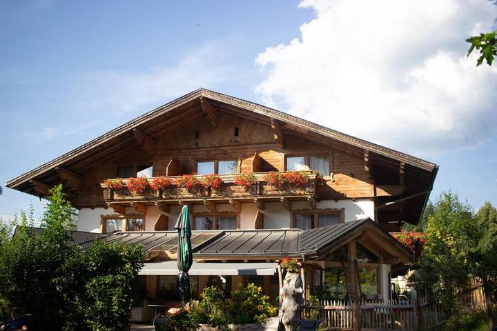 Ferienhaus für 4 Personen, mit Sauna und Garten, mit Haustier in Alpendorf