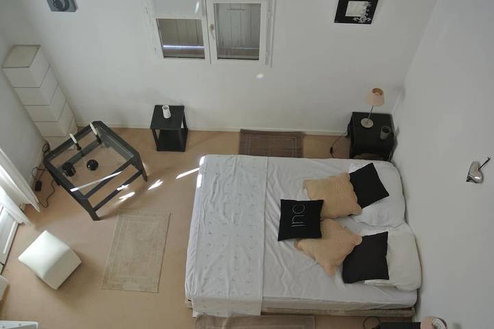 Location de vacances pour 14 personnes, avec jardin ainsi que terrasse et jacuzzi dans Plage du Ruppione - 2