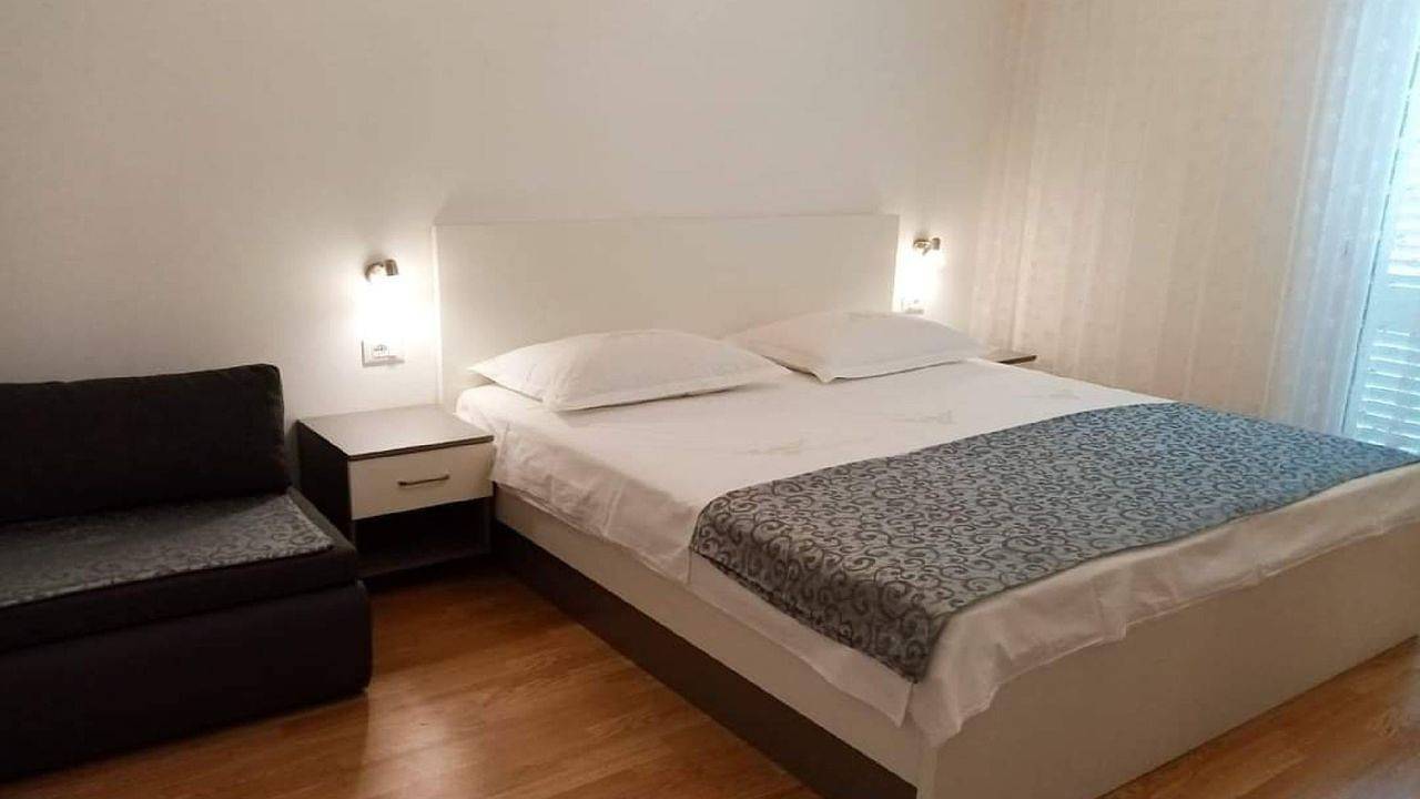 Ganze Ferienwohnung, Ferienwohnung für 2 Personen (25 m²) in Baška Voda in Baska Voda, Makarska Riviera