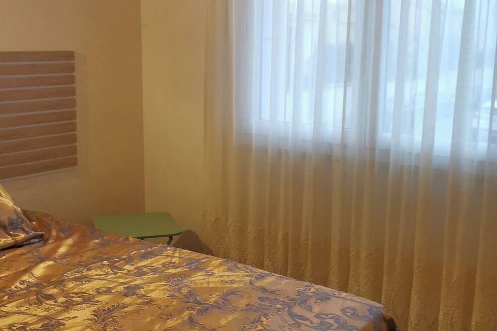 Guest room in Cabestany, Côte d'Améthyste