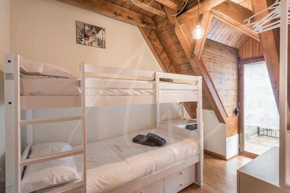 Casa Montjòia by Seamount Rentals in es Bòrdes, Catalan Pyrenees