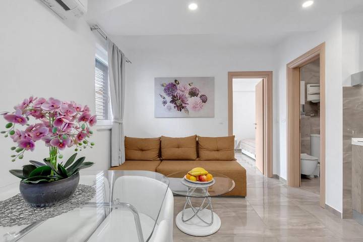 Maison d’hôte pour 5 personnes, avec jardin à Tučepi - 4