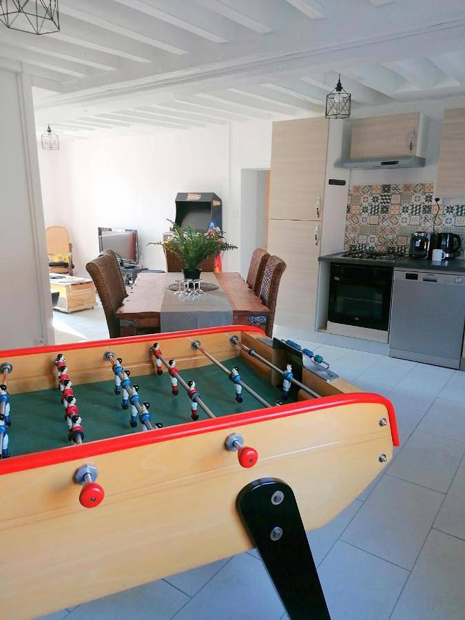 Le Cocoon D'Annabelle - Jolie Maison avec Jeux Et Grand Jardin in Pierrefitte-sur-Sauldre, Sologne