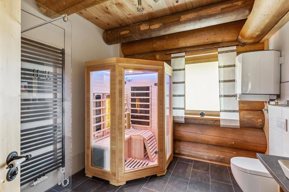 Tolles Haus in Waffenbrunn mit Sauna in Waffenbrunn, Ostbayern