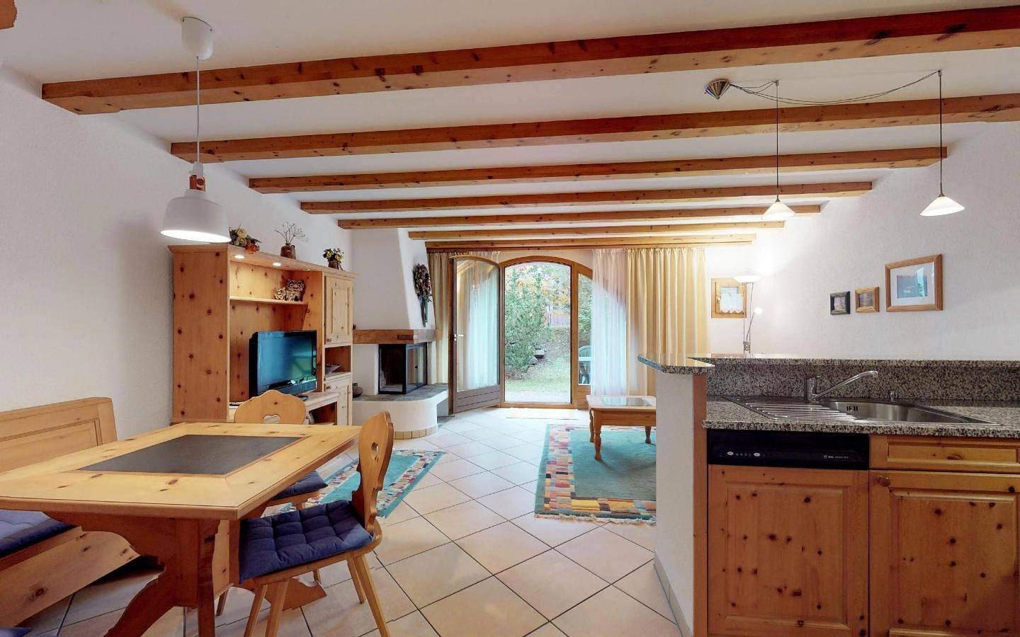 Ganze Wohnung, Ferienwohnung für 3 Personen mit Ausblick in Celerina, Sankt Moritz