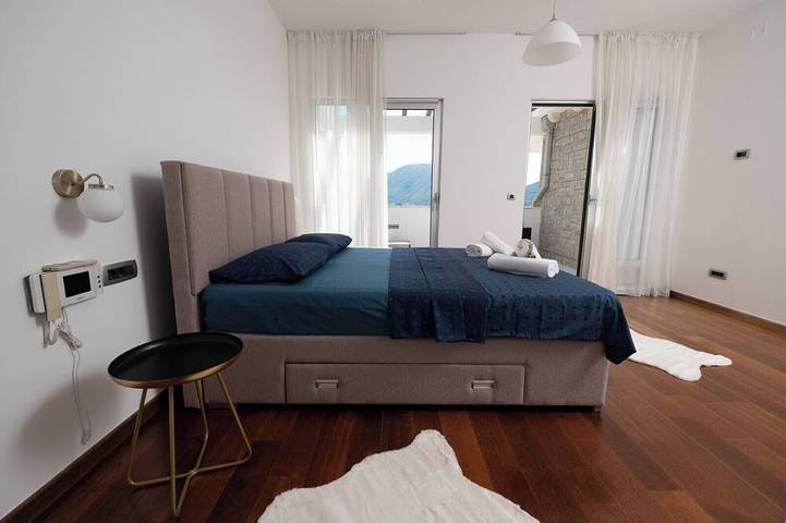 Villa für 8 Personen, mit Whirlpool und Sauna in Montenegro - 4