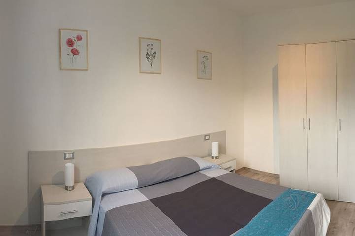 Ganze Wohnung, Neu Apartments Francesco, Peschiera del Garda in einer ruhigen und zentralen Gegend in Peschiera del Garda, Gardasee-Berge