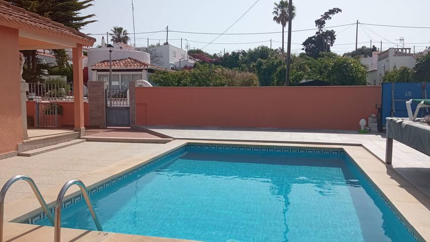 Casa de vacaciones familiar "Flor de Lis" con piscina, terraza y Wi-Fi in Cala en Porter, Municipio de Alaior