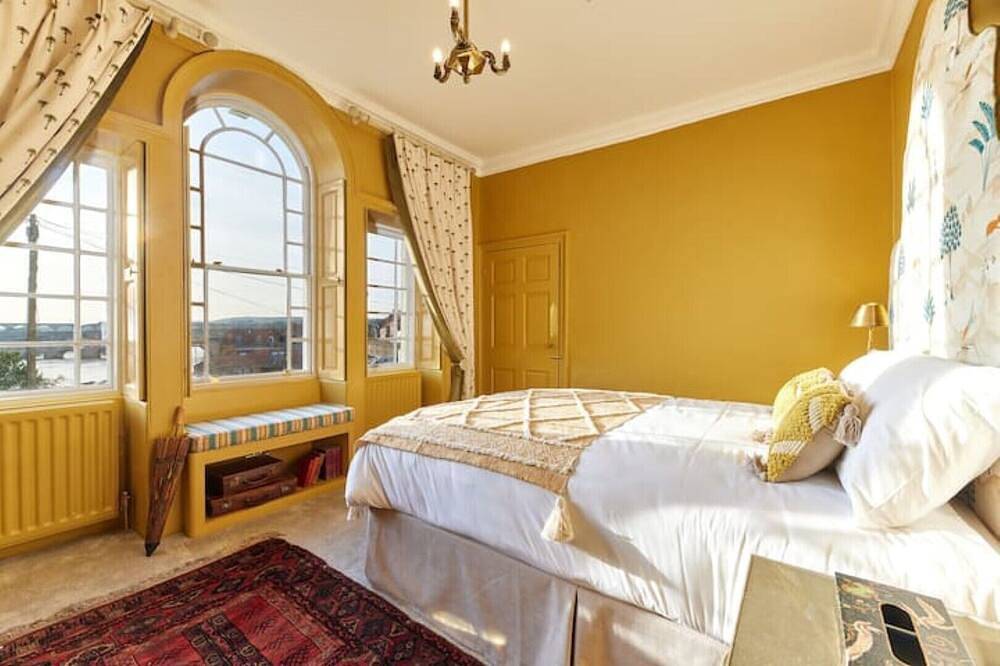 River View: Characterful Riverside Retreat in Berwick-upon-Tweed, Northumberland