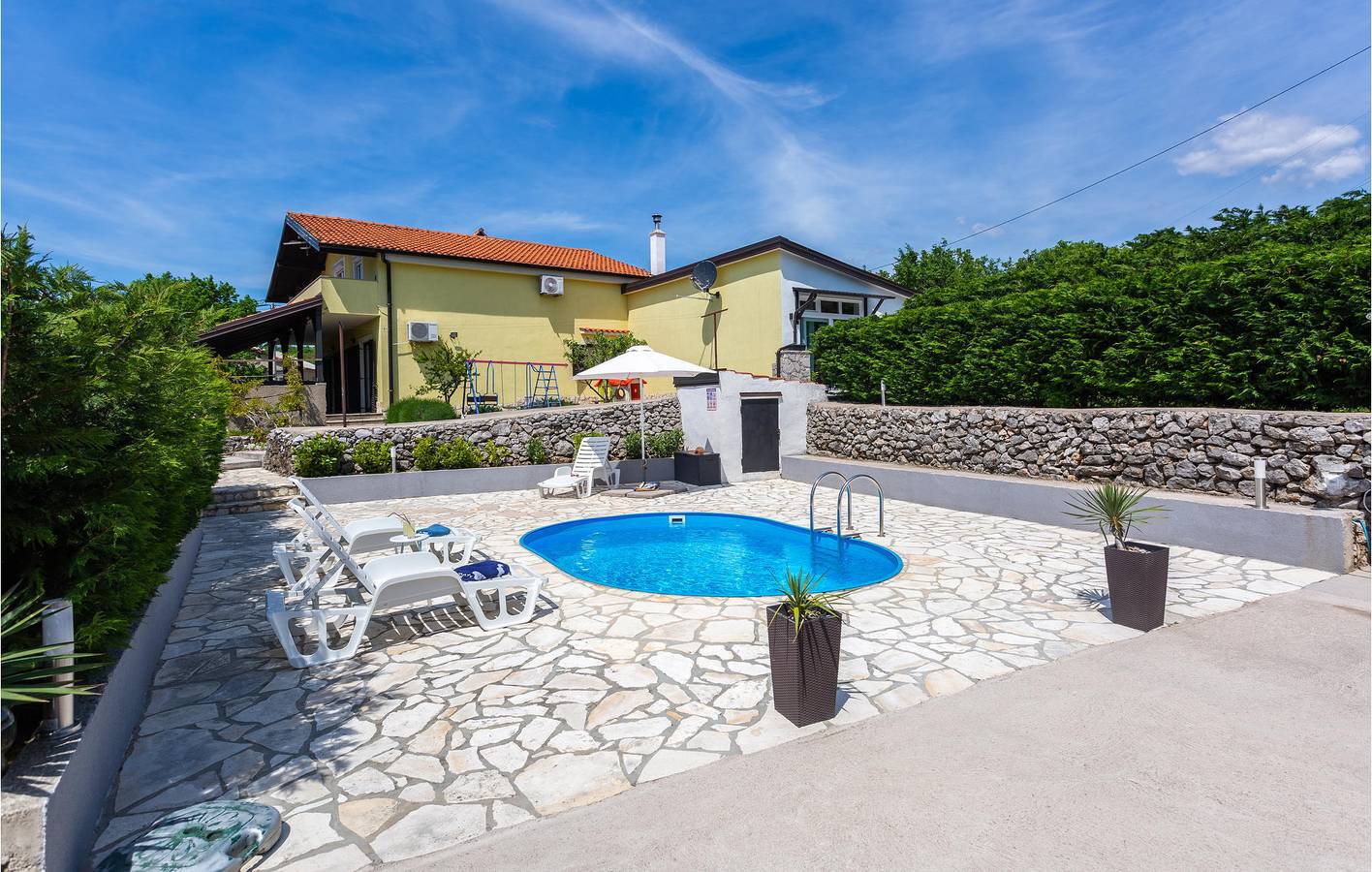 Gemütliche Ferienwohnung mit Pool, in der Nähe der Küste und des Stadtzentrums von Bakar in Primorje-Gorski Kotar